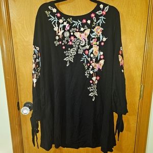 Floral Embroidered Black Tunic